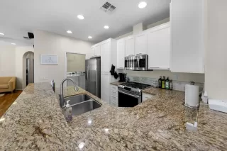 Photo #6: 240005903 Listing 