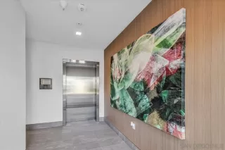 Photo #2: 240005906 Listing