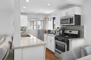 Photo #4: 240005911 Listing