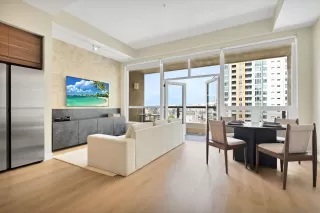 Photo #2: 240005936 Listing 