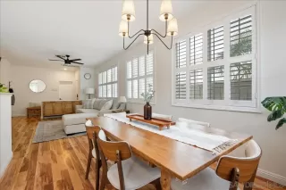 Photo #5: 240005955 Listing 