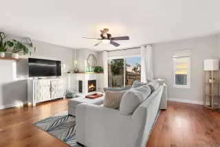 Photo #5: 240005961 Listing