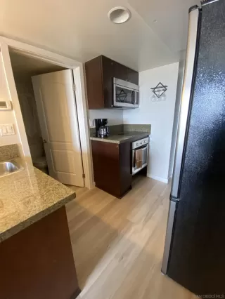 Photo #3: 240005975 Listing