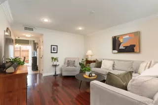 Photo #6: 240005997 Listing