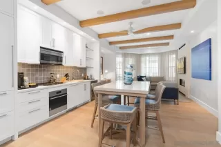 Photo #3: 240006010 Listing