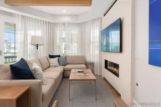 Photo #5: 240006010 Listing