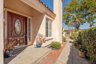 Photo #4: 240006124 Listing