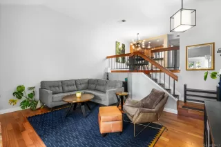 Photo #2: 240006135 Listing