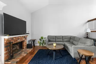 Photo #4: 240006135 Listing