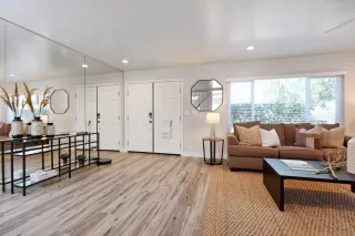 Photo #2: 240006158 Listing 