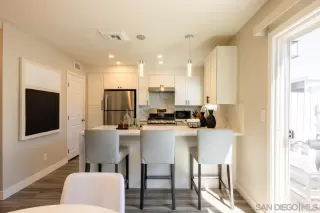 Photo #4: 240006158 Listing 