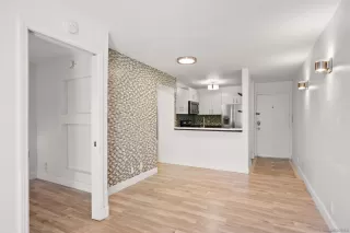 Photo #4: 240006162 Listing