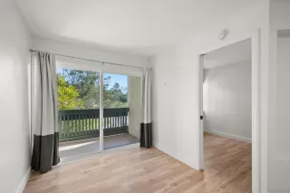 Photo #5: 240006162 Listing