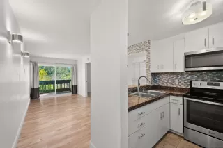 Photo #6: 240006162 Listing