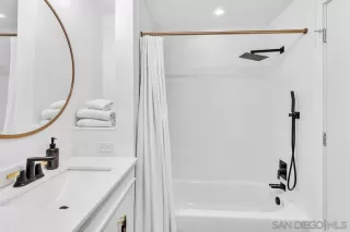 Photo #4: 240006170 Listing 