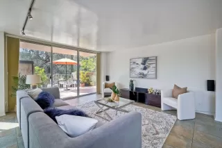 Photo #1: 240006186 Listing