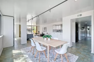 Photo #4: 240006186 Listing