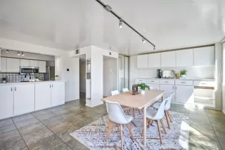 Photo #5: 240006186 Listing