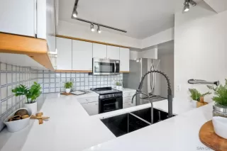 Photo #6: 240006186 Listing