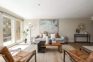 Photo #4: 240006200 Listing