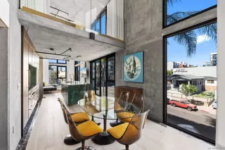 Photo #1: 240006341 Listing 