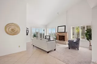 Photo #2: 240006347 Listing