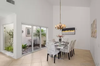 Photo #6: 240006347 Listing