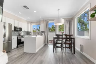 Photo #3: 240006384 Listing 