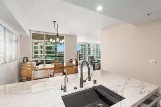 Photo #6: 240006387 Listing 