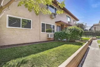 Photo #2: 240006389 Listing