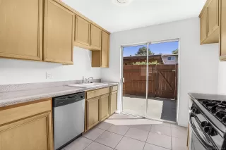 Photo #4: 240006389 Listing