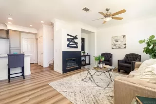 Photo #4: 240006390 Listing