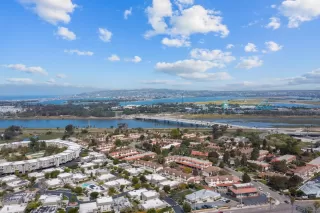 Photo #3: 240006393 Listing