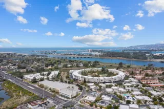 Photo #4: 240006393 Listing