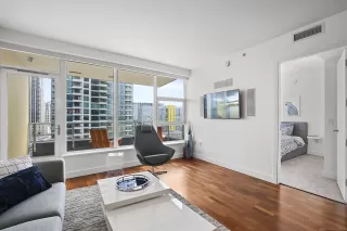 Photo #6: 240006400 Listing