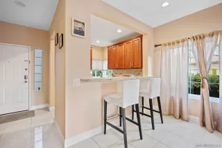 Photo #5: 240006403 Listing