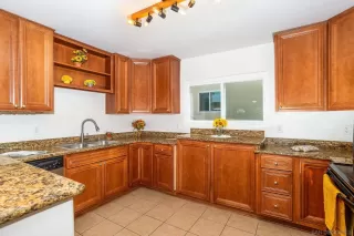 Photo #4: 240006453 Listing 