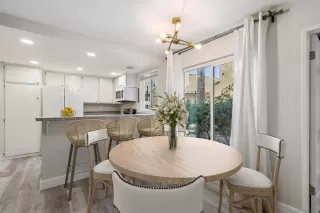 Photo #4: 240006466 Listing