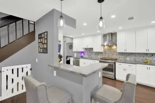 Photo #6: 240006522 Listing