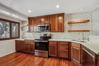 Photo #3: 240006552 Listing