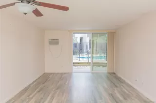 Photo #4: 240006559 Listing