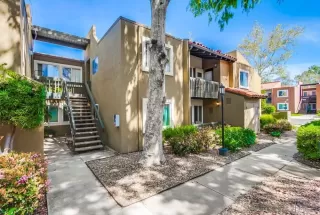 Photo #3: 240006580 Listing