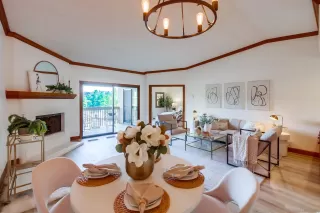 Photo #3: 240006631 Listing 