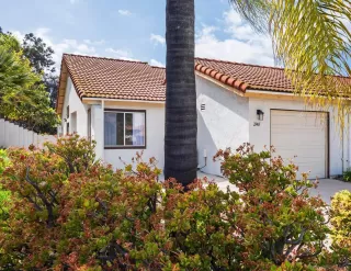 Photo #5: 240006643 Listing