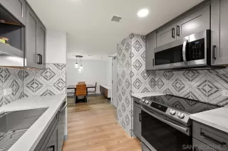 Photo #6: 240006686 Listing