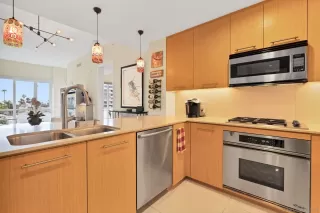 Photo #4: 240006692 Listing