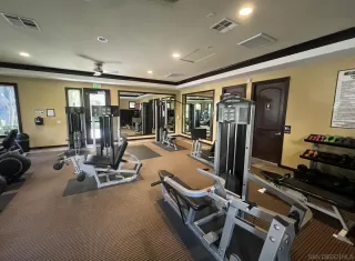 Photo #5: 240006805 Listing