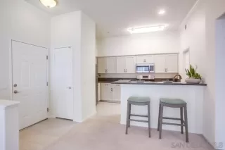 Photo #3: 240006854 Listing