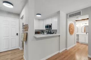 Photo #5: 240006884 Listing 