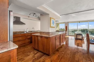 Photo #4: 240006915 Listing